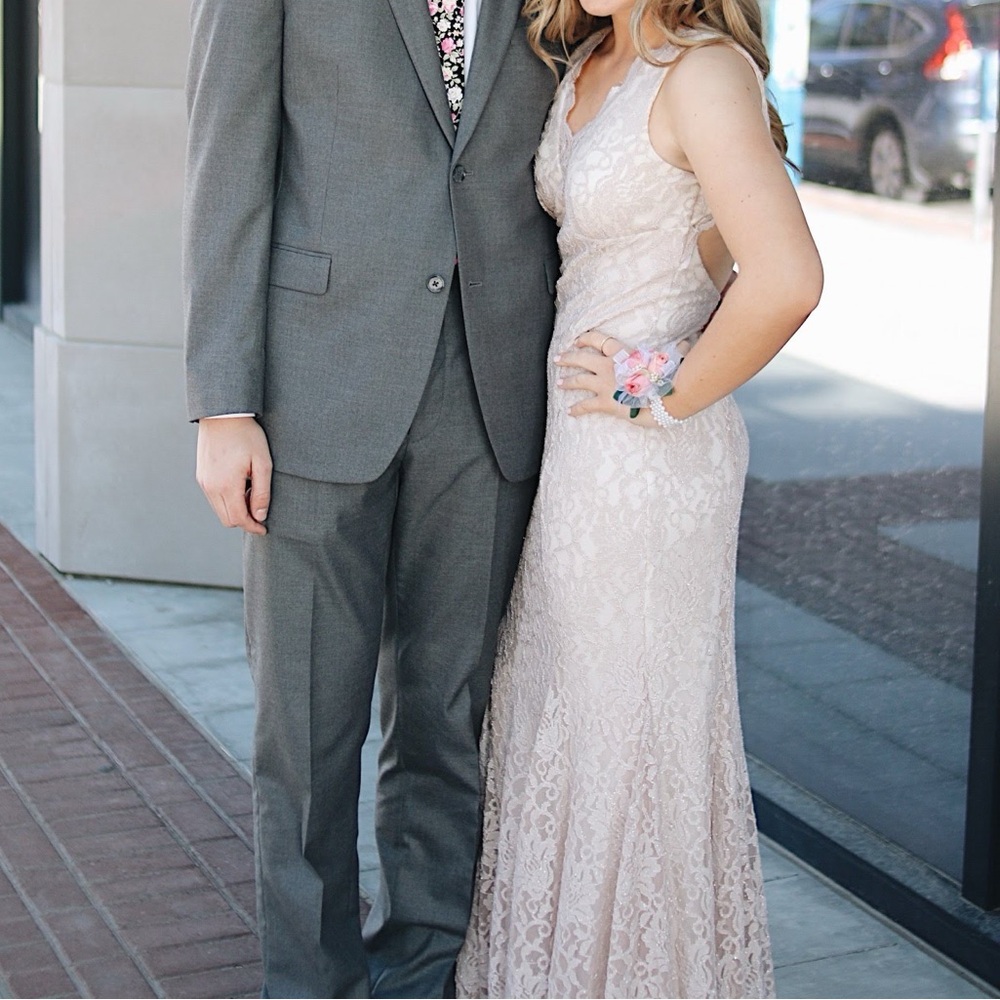 Women’s Lace Light Pink Dress